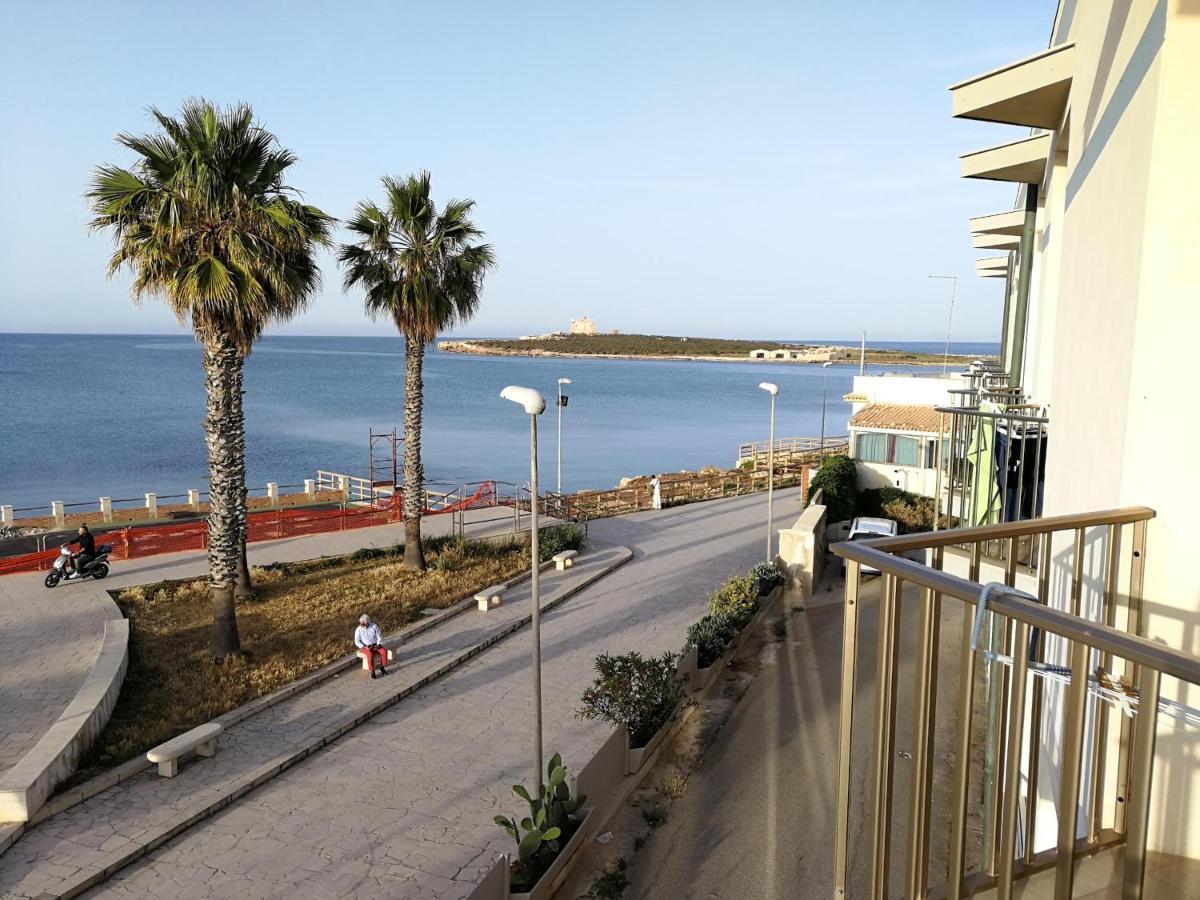 Hotel Vittorio Portopalo Di Capo Passero Екстер'єр фото
