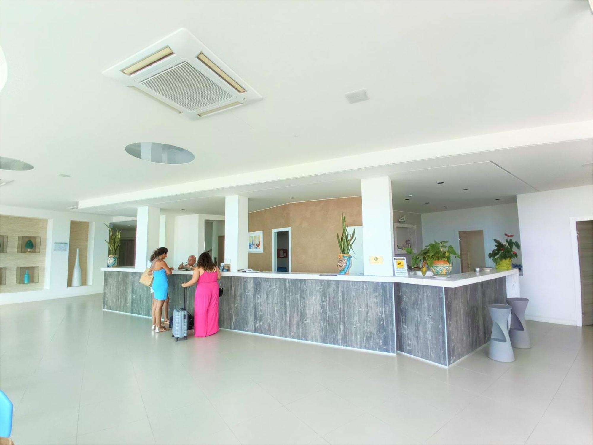 Hotel Vittorio Portopalo Di Capo Passero Екстер'єр фото