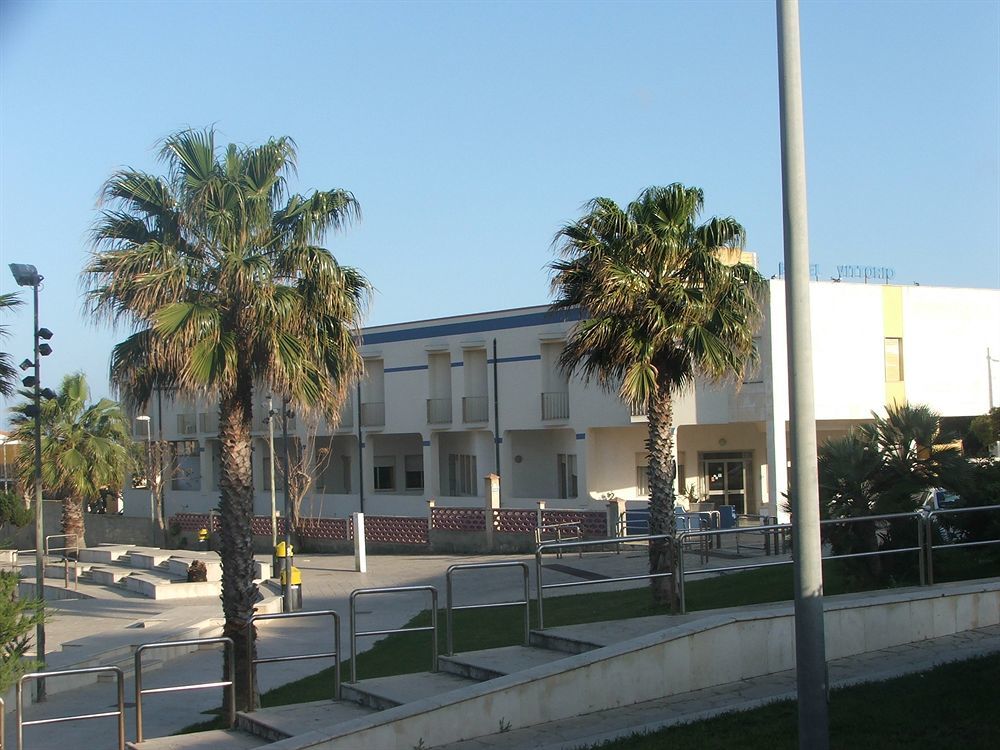 Hotel Vittorio Portopalo Di Capo Passero Екстер'єр фото